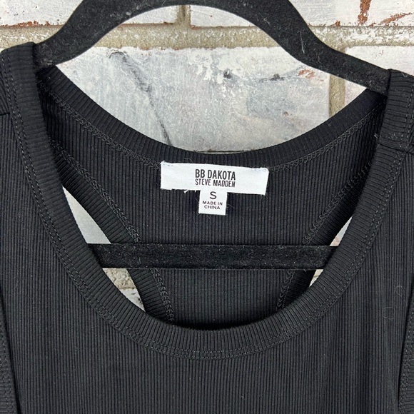 BB Dakota by Steve Madden | Black Fitted Dress - Picture 3 of 8